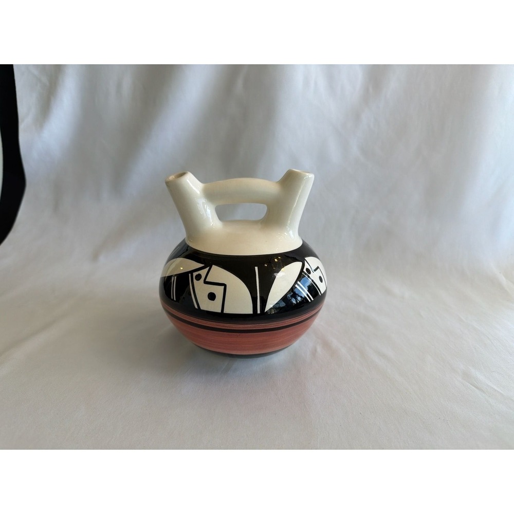 Vintage Ute Mountain Native American Wedding Vase Signed by Ruth Root